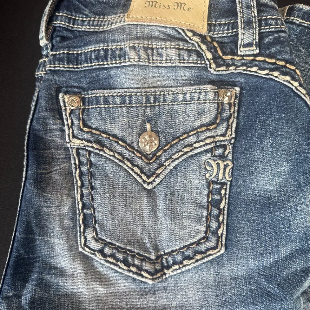Miss me jeans. Curvy skinny Sz.32 LIKE NEW! - Picture 6 of 6